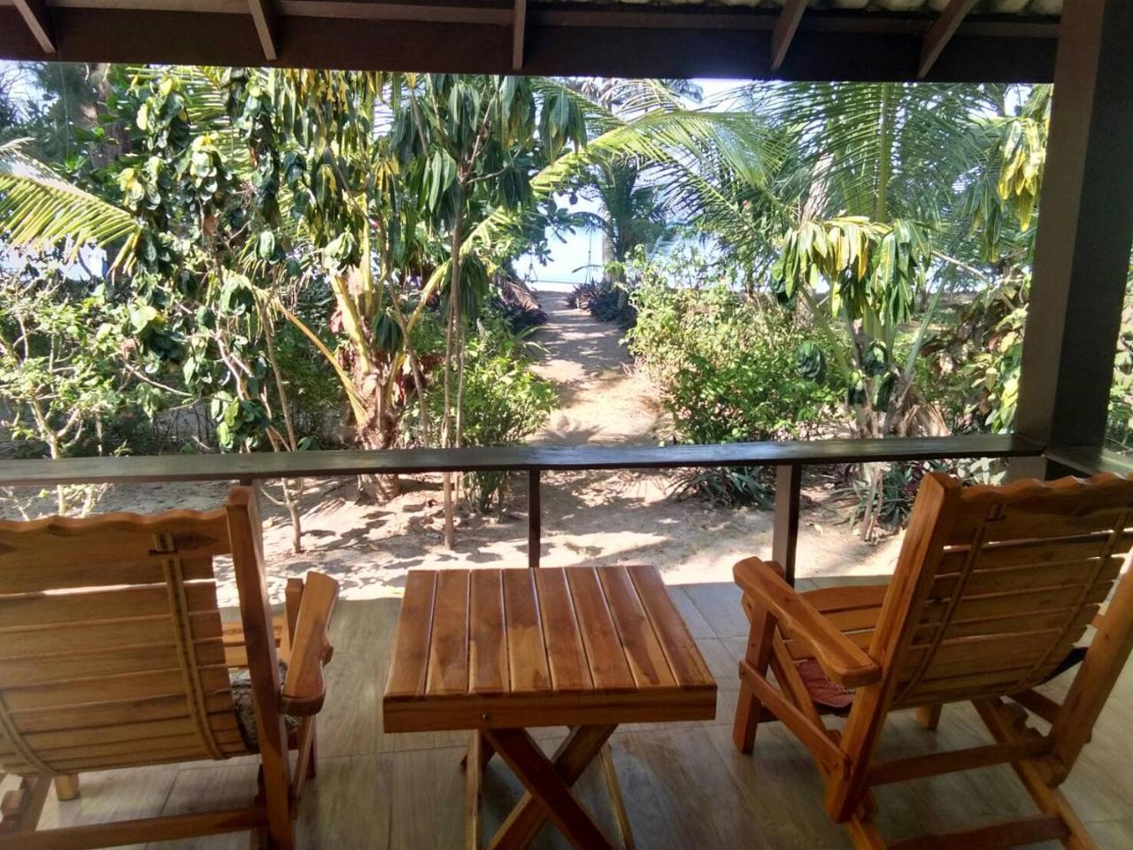 Phayam Coconut Beach Resort Koh Phayam Dış mekan fotoğraf