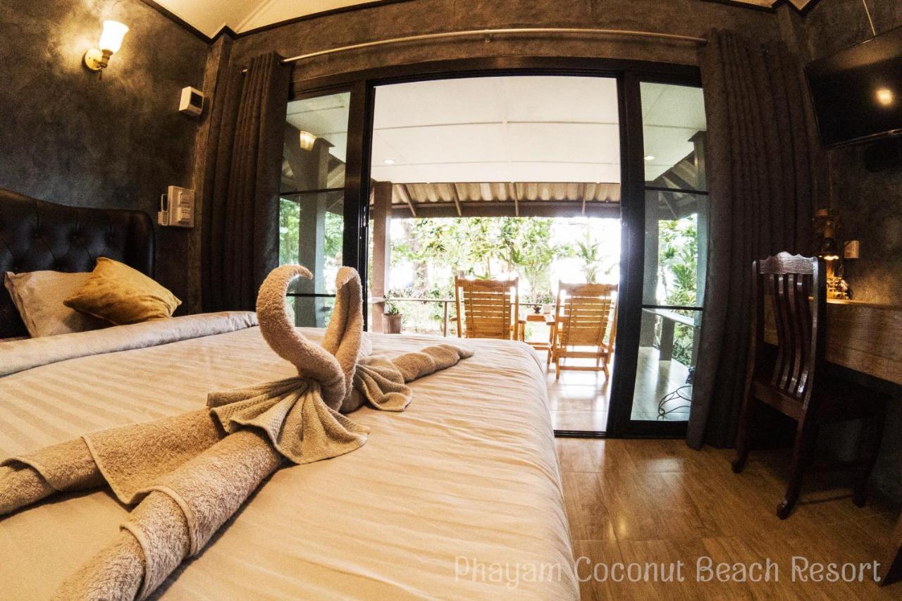 Phayam Coconut Beach Resort Koh Phayam Dış mekan fotoğraf